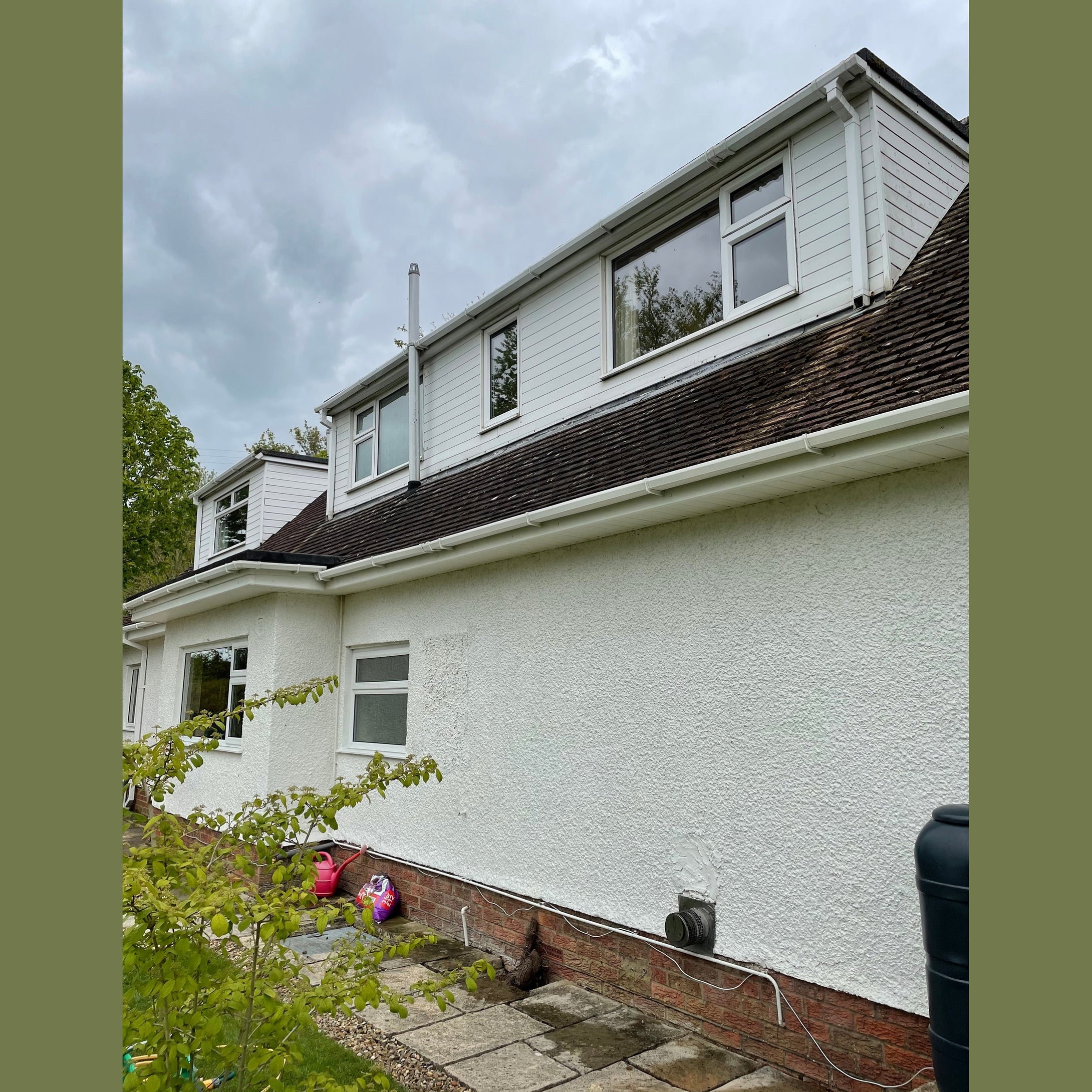 6 Bed Fascia & Guttering Cleaning